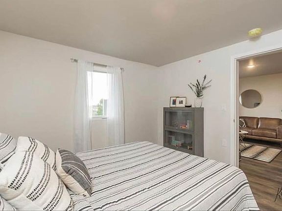 4th image of 1533 Lacey St #306