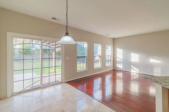 4057 Buckingham Dr — Photo 20