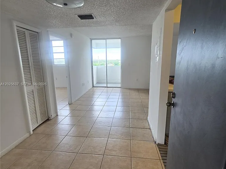 5050 NW 7th St #610 — Photo 3