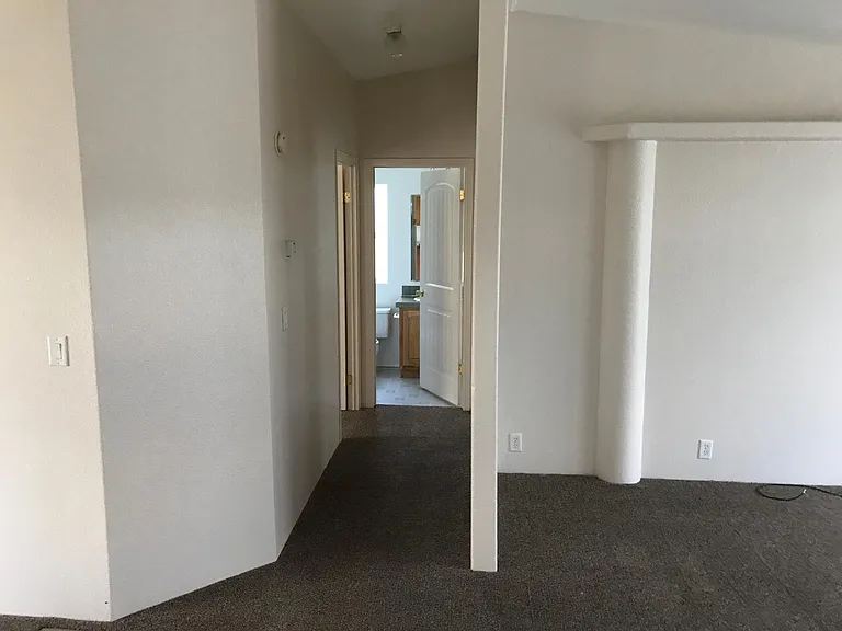 3147 NW 11th Ave — Photo 16