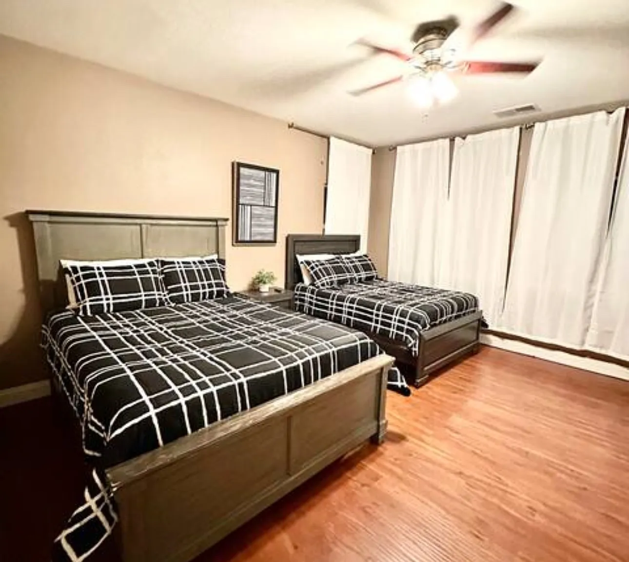 4260 Colorado Ave — Photo 3