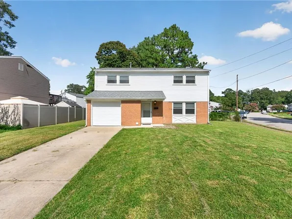 208 Lowden Hunt Dr, Hampton, VA 23666