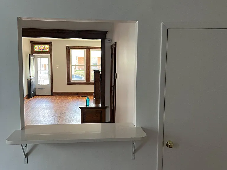 338 Rector St — Photo 5