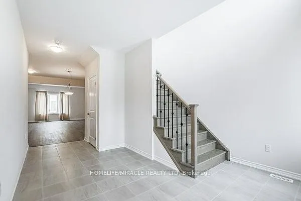 275 Bethune Ave — Photo 6