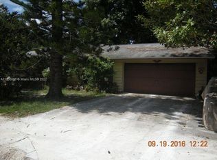 4801 NW 76th Pl, Pompano Beach, FL 33073