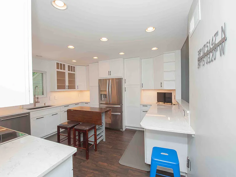 973 Hollow Creek Dr — Photo 4