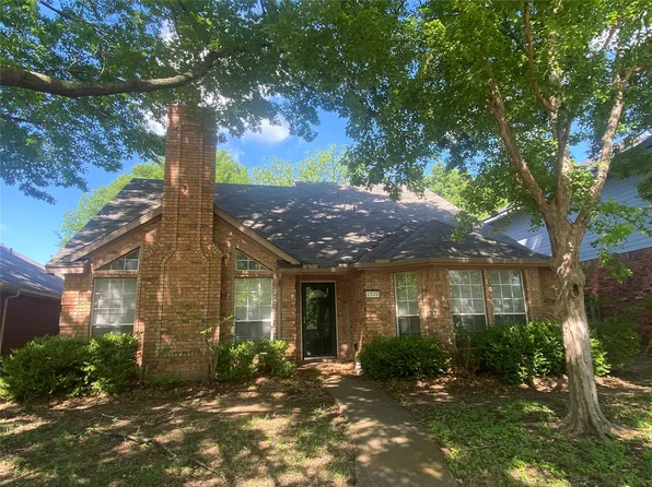 1521 Allen Dr, Cedar Hill, TX 75104