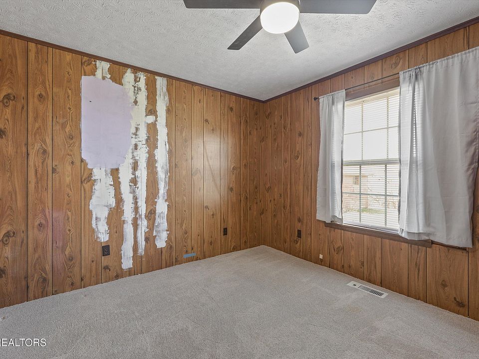 13th image of this home