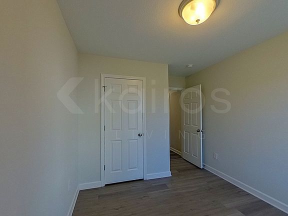 5th image of 1516 Maxwell Cir