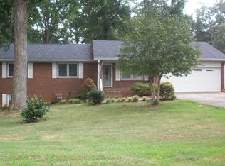 510 Ellenwood Dr, Kings Mountain, NC 28086