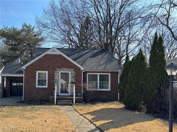 1706 38th St NW, Canton, OH 44709