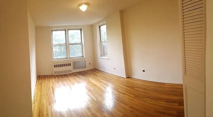 Rented by Smart NY Realty LLC | media 6