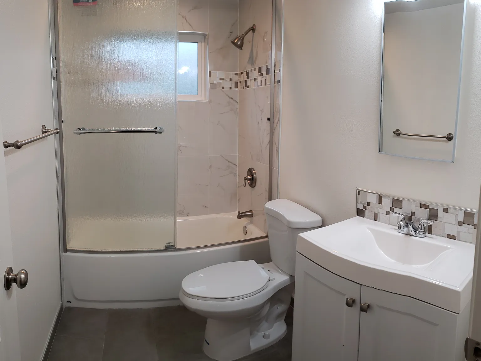 1 bed, 549 sqft, $2,000 — Photo 3