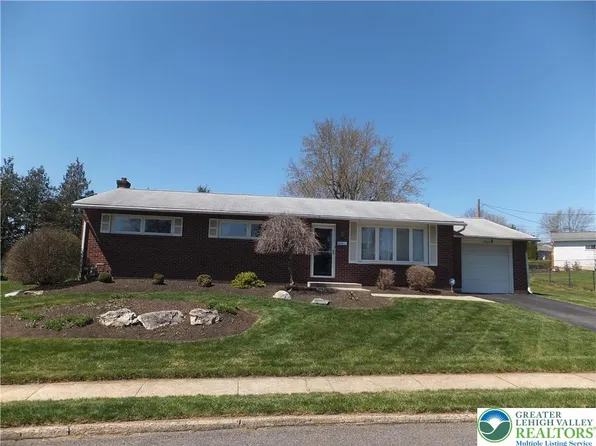 1264 California Ave, Whitehall, PA 18052