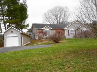 51 Mooreland Blvd, Lexington, VA 24450