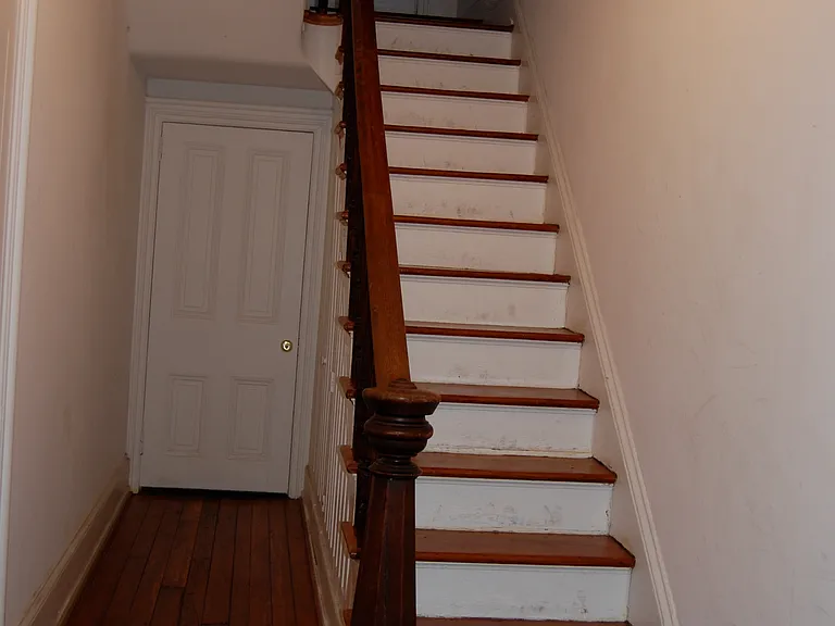 27 Dean St — Photo 14