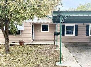 345 Lake Dr, Kerrville, TX 78028