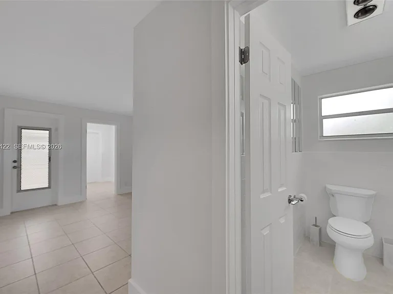 808 SW 12th Ct #808 — Photo 13