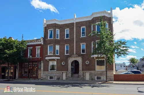 2143 W Chicago Ave #3 Photo 1