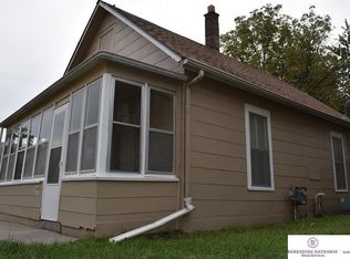 3627 T St, Omaha, NE 68107