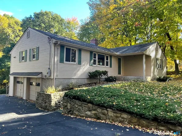 102 Day Street, Granby, CT 06035