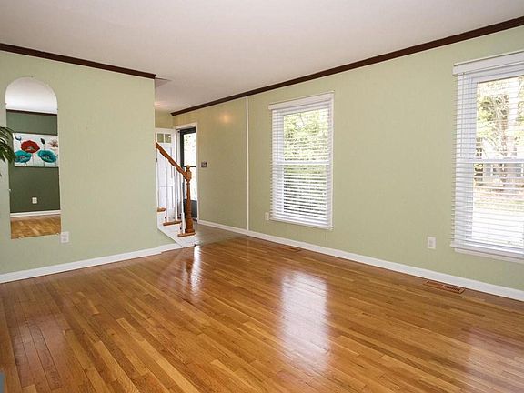 2nd image of 705 Bernadette Dr
