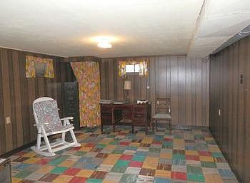 Finished basement with rec room
