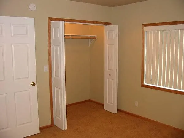 111 Amber Ave #111 — Photo 6