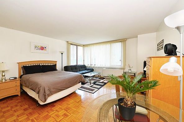 1st image of 350 W 50th St APT 4Z