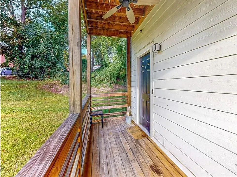 Double the Space: 2 Private Rooms for One Tenant! — Photo 3