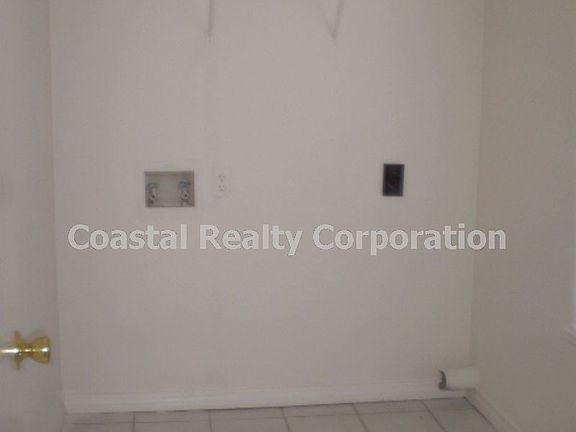 3rd image of 1862 Norwood Ct Unit 1