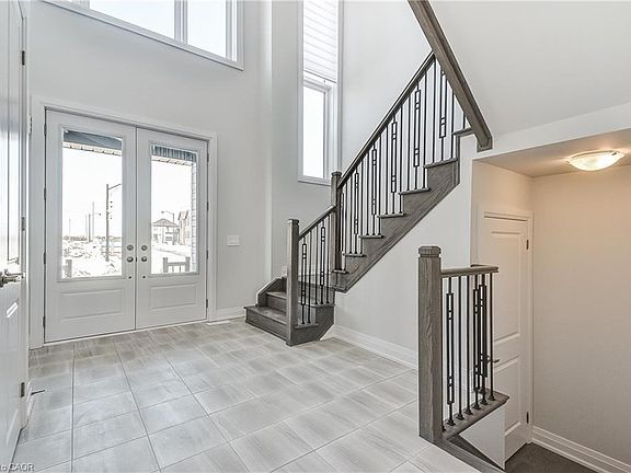 2nd image of 35 Walters St