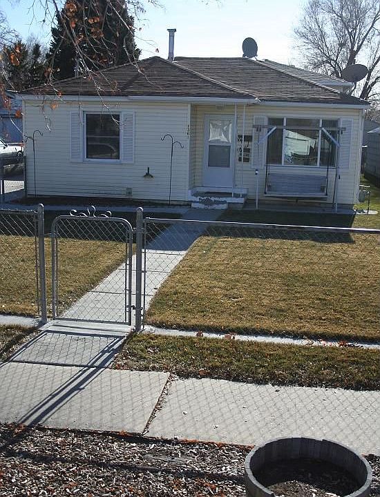1st image of 1361 W Pacific Ave