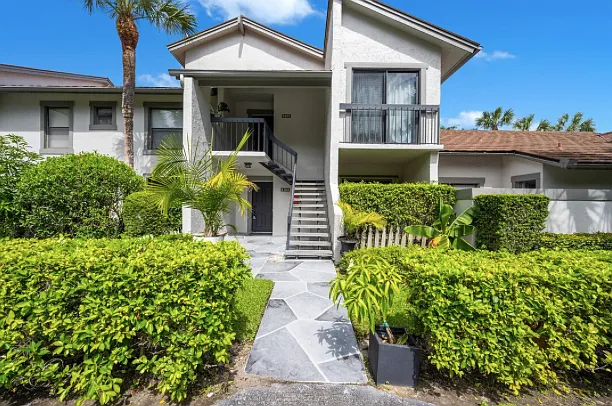 11397 Pond View Dr — Photo 44