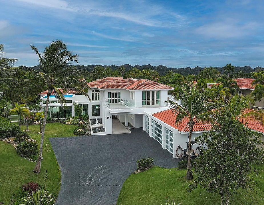  Front Aerial