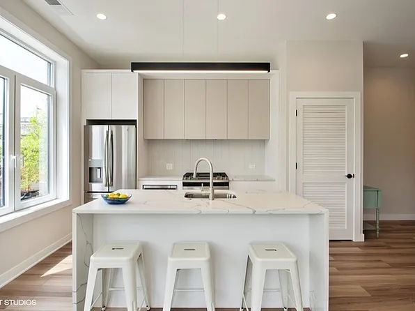 The Yellin, 1348 W Roscoe St #206, Chicago, IL 60657