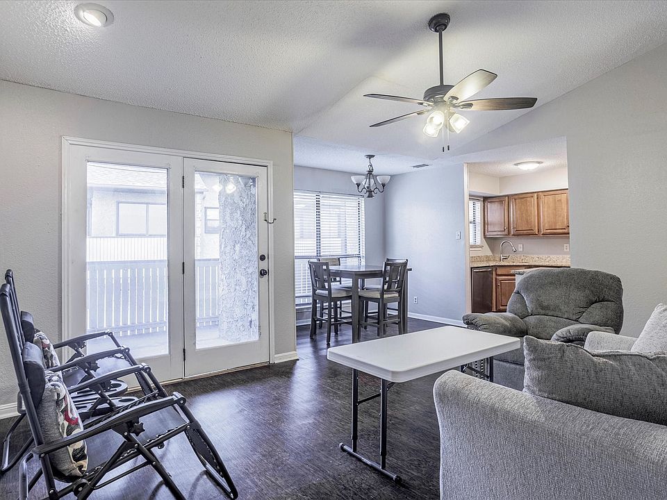 Cloisters Condominiums 1200 Harwell Dr Arlington TX Zillow