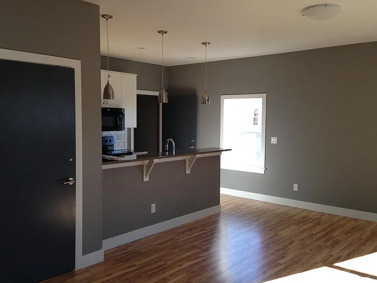 363 Cajetan St #B — Photo 2