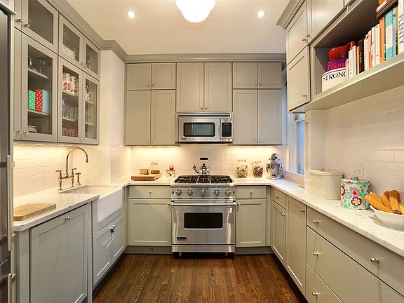 4th image of 125 W 12th St APT 5A