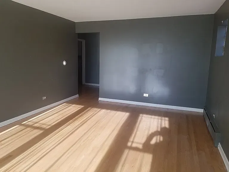 5910 W Higgins Ave #1 — Photo 2