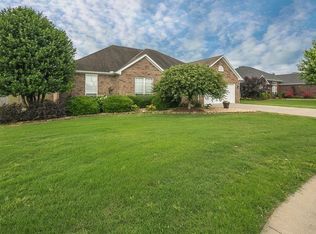 2903 NW Apple Harvest, Bentonville, AR 72712