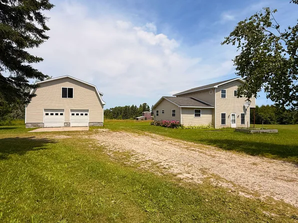 1054 Old Portage Trl, Saint Ignace, MI 49781