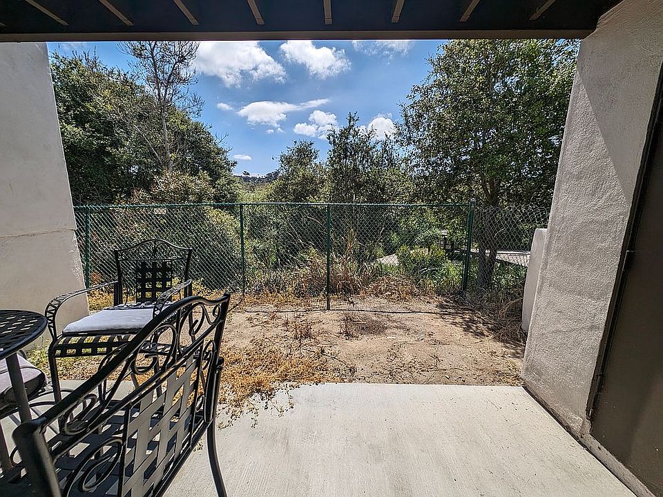 PRIVATE deck/storage shed++