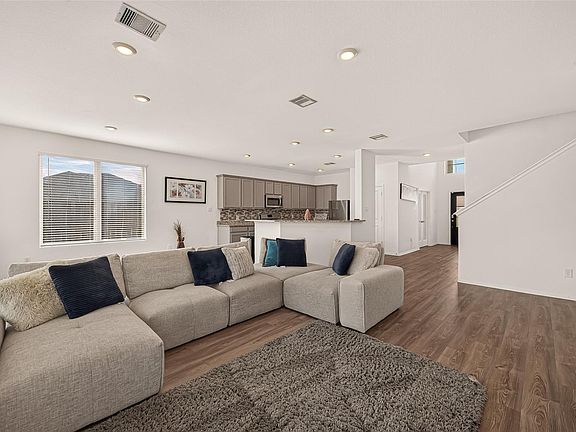 4th image of 5007 Dunstable Manor Ln