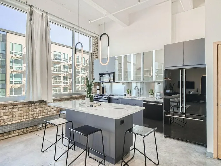 700 Washington Ave N #410 — Photo 1