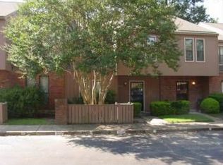 4017 Graham Oaks Cir, Memphis, TN 38122