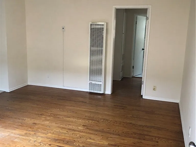 10647 Sherman Grove Ave #E — Photo 2