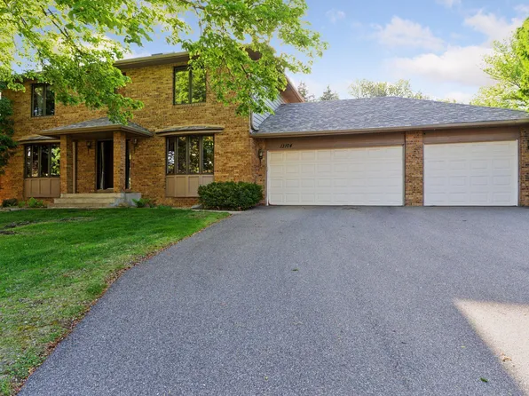 13104 Highpoint Curv, Burnsville, MN 55337