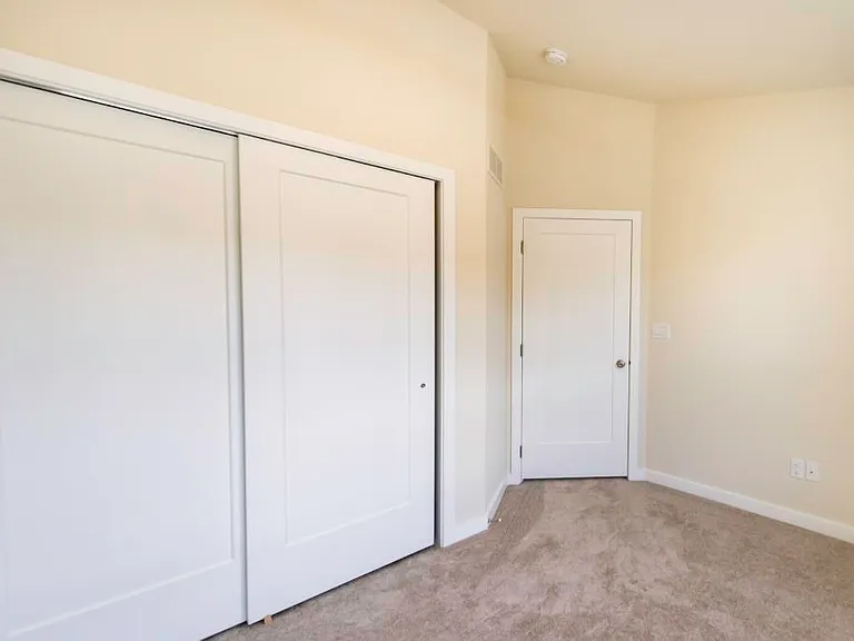 2843 Hardwick Rd — Photo 34