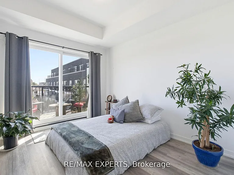 430 Essa Rd #325 — Photo 16